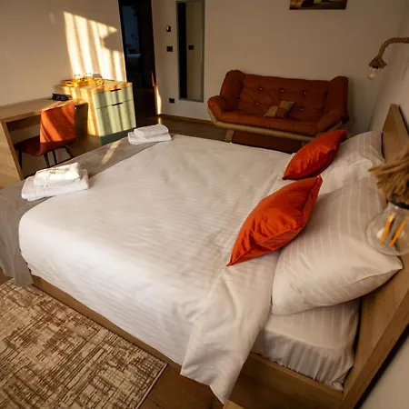 Dor De Maramu' Bed & Breakfast